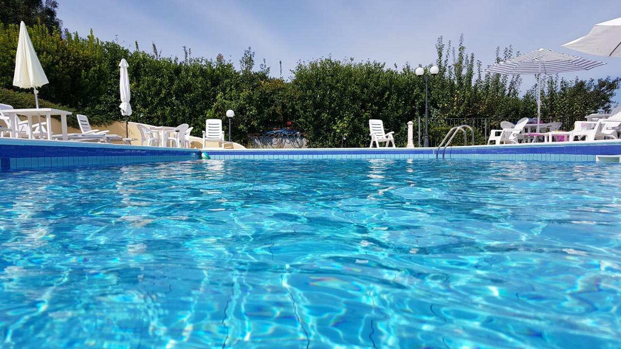 B&B Villa Sole Controguerra Экстерьер фото